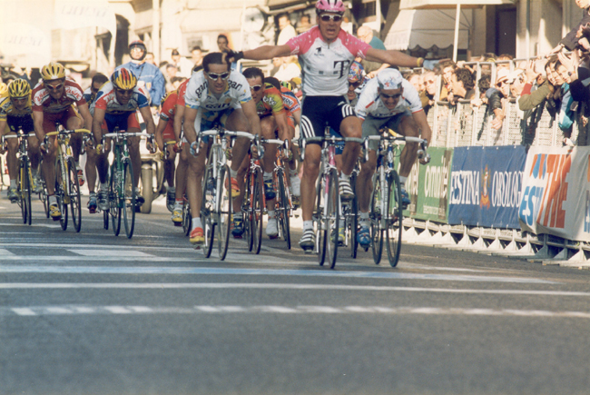 Erik Zabel winning the 1998 Milan San Remo