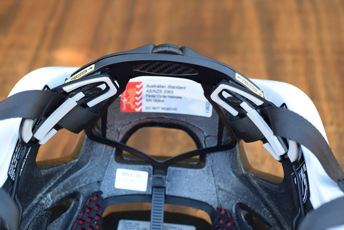 Kask protone And another view showing the vertical adjuster as well as lateral adjustment