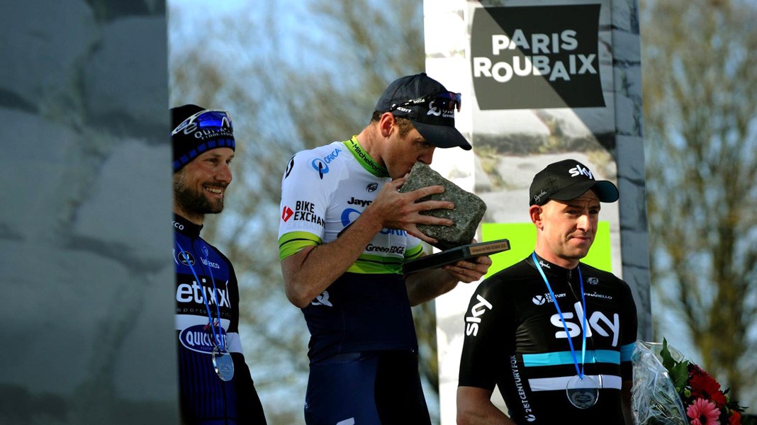 Mathew Hayman wins 2016 Paris-Roubaix