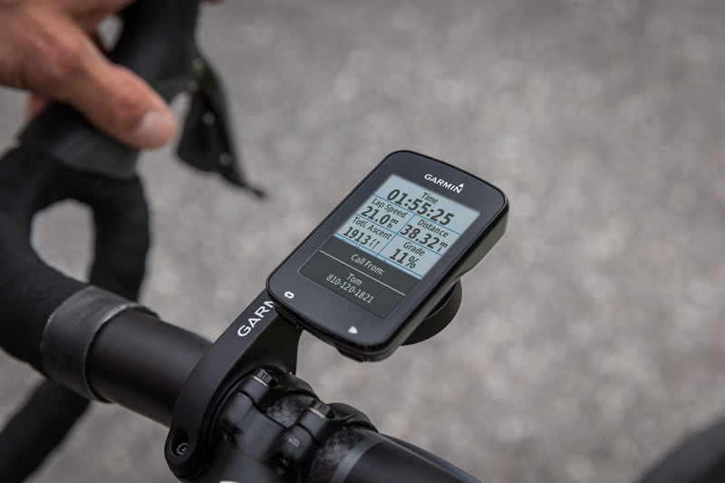 The Garmin Edge 820 is the same external size as an Edge 520 and will fit the same mounts
